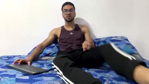 alex_jus1 online show from January 8, 2:57 am
