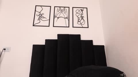 alex_mark_ online show from March 17, 1:38 pm