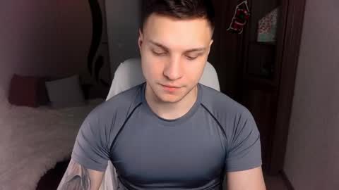 Snapshot of alex_milson chatting on December 28, 9:30 pm alex_milson online show from December 28, 9:30 pm