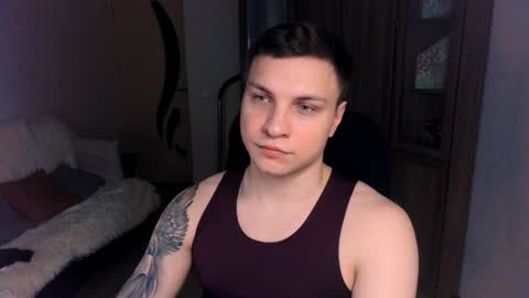 Snapshot of alex_milson chatting on January 20, 4:23 pm alex_milson online show from January 20, 4:23 pm