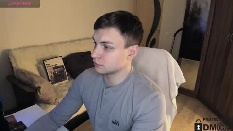 Snapshot of alex_milson chatting on October 10, 6:58 pm alex_milson online show from October 10, 6:58 pm