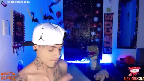 Snapshot of alex_rockstar chatting on October 22, 6:27 am online show from October 22, 6:27 am