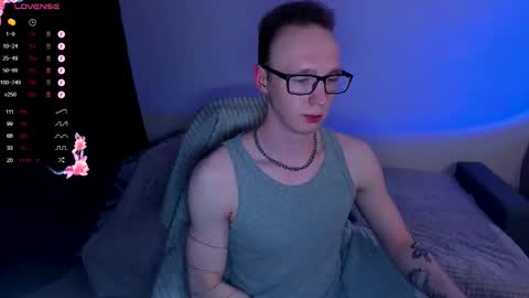 alex_silent online show from October 9, 3:17 pm