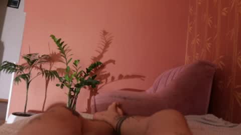 Alexa and Alex  online show from April 8, 7:33 am