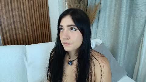 alexa_foxx27 online show from April 2, 7:10 pm