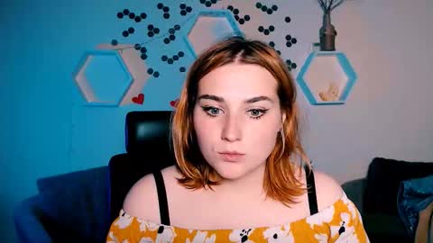 alexa_night_ online show from October 17, 5:33 am