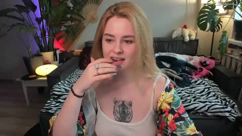 alexa_pirs online show from March 26, 1:16 pm