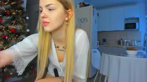 alexafiligrannova online show from December 20, 11:12 pm