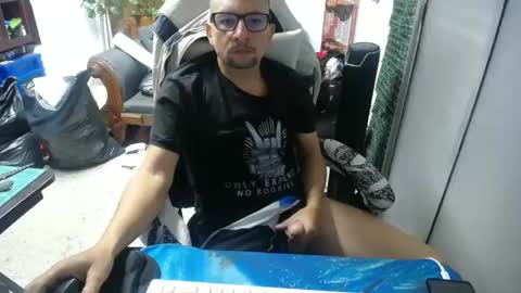 Snapshot of alexamdergal chatting on February 25, 4:04 pm Alexamdergal online show from February 25, 4:04 pm