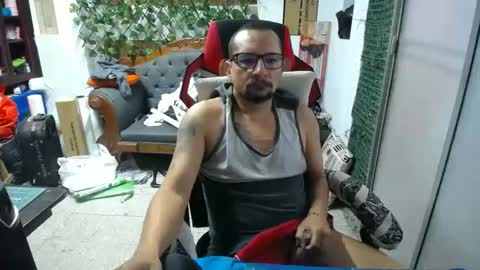 Snapshot of alexamdergal chatting on January 14, 3:26 pm Alexamdergal online show from January 14, 3:26 pm