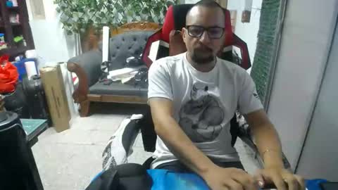 Snapshot of alexamdergal chatting on January 2, 2:24 pm Alexamdergal online show from January 2, 2:24 pm