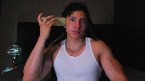 Snapshot of alexander_classy chatting on January 26, 8:46 am Alex online show from January 26, 8:46 am