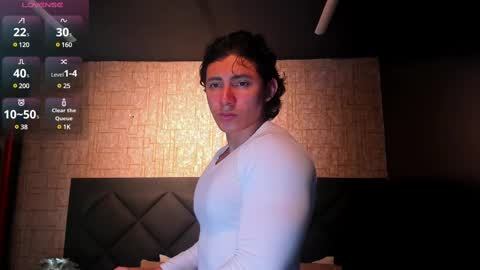 Snapshot of alexander_classy chatting on February 27, 5:07 am Alex online show from February 27, 5:07 am