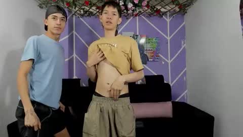 chicos hot online show from February 21, 1:36 pm