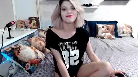 AlexandraErmes online show from July 4, 10:35 pm