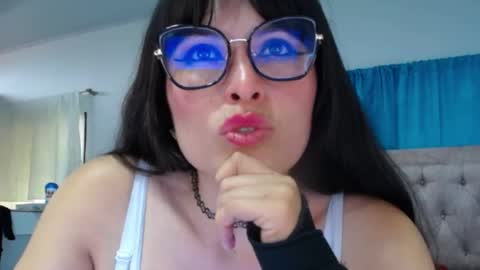 alexandrasaen online show from January 14, 10:40 pm