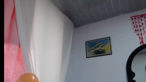 alexandrasaen online show from October 17, 10:25 pm