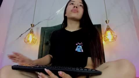    online show from November 12, 9:17 pm