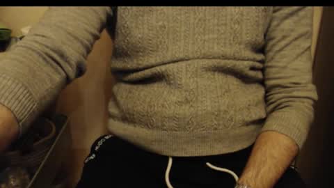 Snapshot of alexbelly chatting on October 8, 10:27 pm alexbelly online show from October 8, 10:27 pm