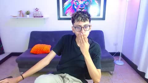 alex online show from March 24, 8:26 pm