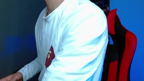 alexgiraldo__ online show from April 3, 11:50 am