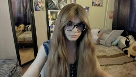 alexiamaiex online show from May 24, 2:41 am