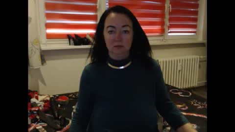 alexie33 online show from February 3, 8:40 am