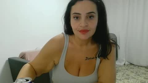 alexis262293738 online show from February 24, 7:39 pm