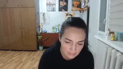 AlexisMillers online show from December 4, 8:19 pm