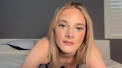 alexispaige06 online show from December 14, 6:58 pm