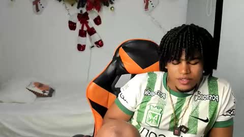 ALEXJ BLACK online show from November 30, 1:40 pm