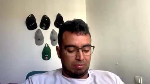 alexospina55 online show from April 1, 2:25 pm