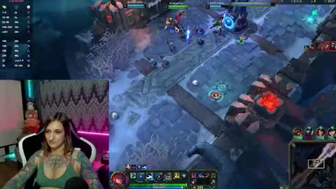 Alex online show from December 16, 8:15 pm