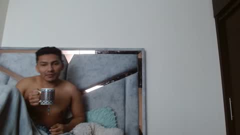 alex y luisa online show from September 24, 4:25 pm