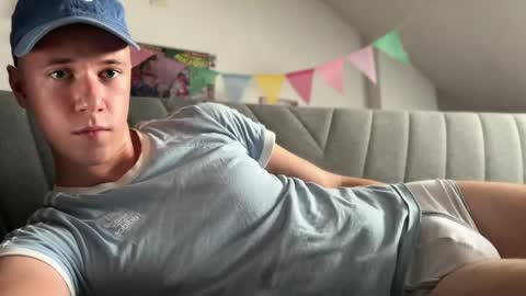 Alex online show from June 3, 3:06 pm