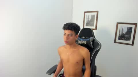 alexx_cum18 online show from July 7, 8:18 am