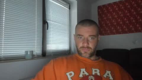 alfiesolomons87 online show from December 18, 1:39 pm