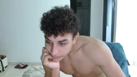 alfred_cantillo online show from December 3, 8:15 am