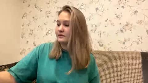 Snapshot of alfrediacancer chatting on October 24, 11:22 am Kate online show from October 24, 11:22 am