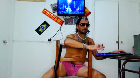 alfredopantuso online show from March 25, 5:03 am