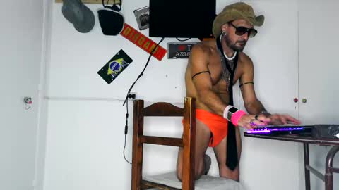 alfredopantuso online show from March 31, 11:49 pm