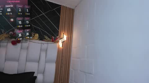 ali_dl online show from December 20, 8:27 pm