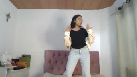 Alia  online show from February 11, 3:51 pm