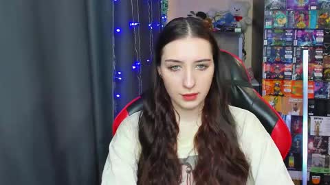 Snapshot of alice_bailey chatting on February 26, 12:27 pm Alice online show from February 26, 12:27 pm