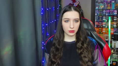 Snapshot of alice_bailey chatting on December 24, 3:26 pm Alice online show from December 24, 3:26 pm