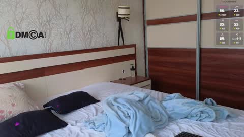 Snapshot of alice_bane chatting on January 18, 9:24 am A R Y A  T I A online show from January 18, 9:24 am