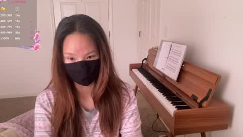 Alice Lee online show from March 18, 11:32 pm