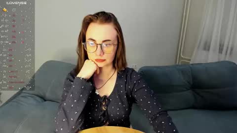 Alice online show from March 5, 1:42 pm