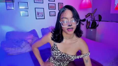 alice_simmons online show from October 31, 2:06 pm