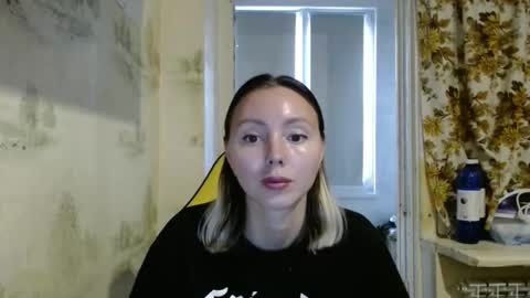 Alice smiles online show from November 13, 10:40 am